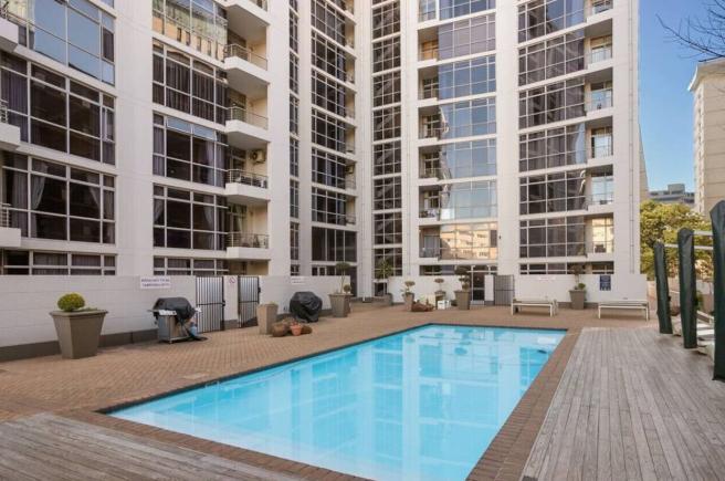 1 Bedroom Property for Sale in Hyde Park Gauteng