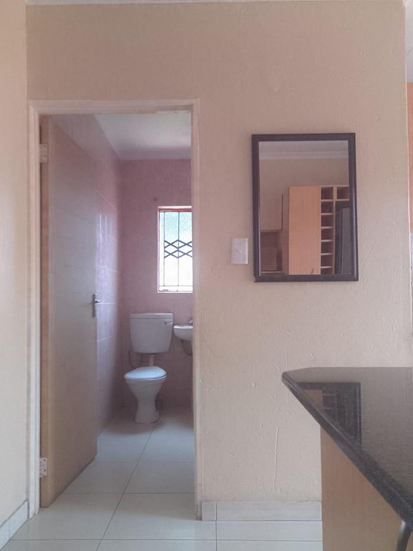 2 Bedroom Property for Sale in Glen Ridge Gauteng