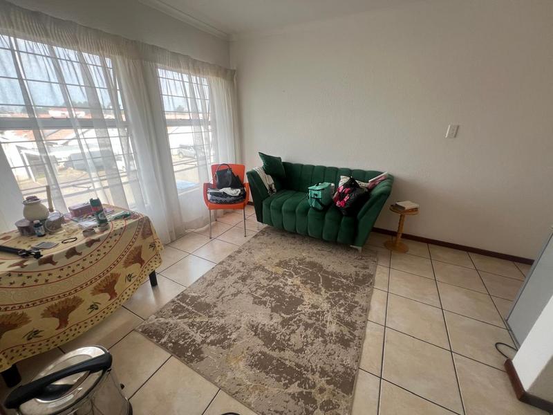 2 Bedroom Property for Sale in Aureus Gauteng