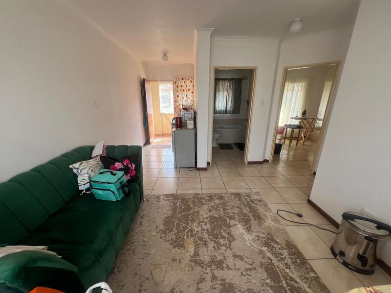 2 Bedroom Property for Sale in Aureus Gauteng