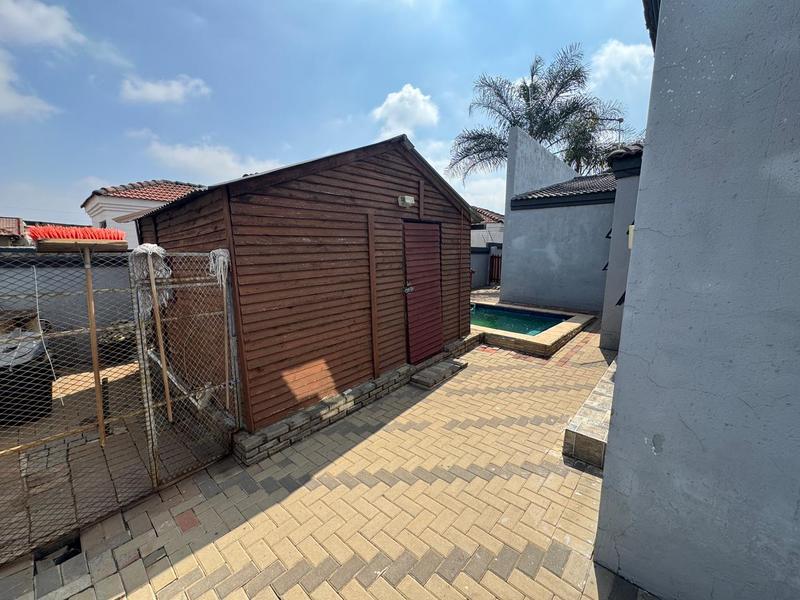3 Bedroom Property for Sale in Birch Acres Gauteng