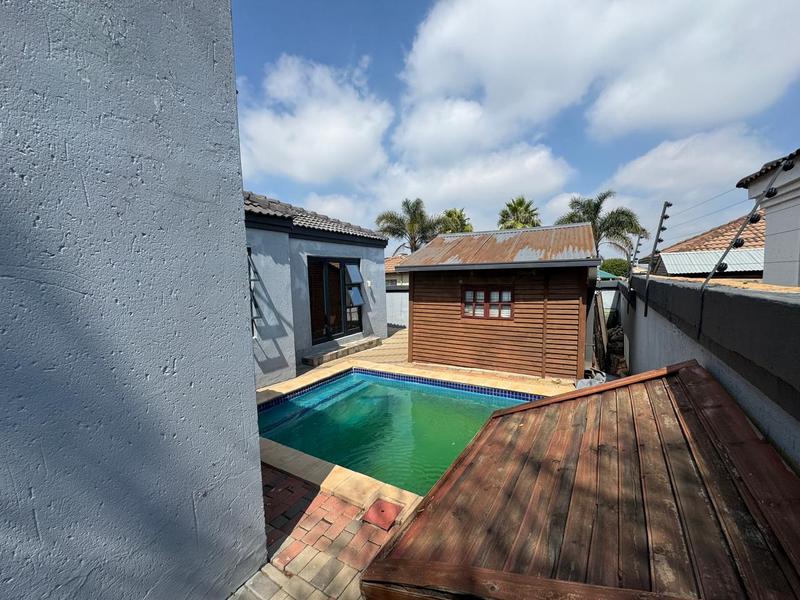 3 Bedroom Property for Sale in Birch Acres Gauteng