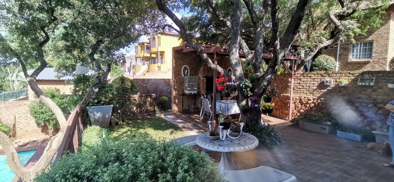 4 Bedroom Property for Sale in Ninapark Gauteng