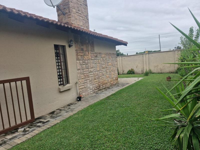 3 Bedroom Property for Sale in Theresa Park Gauteng