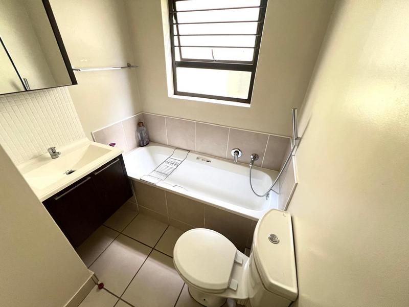 To Let 2 Bedroom Property for Rent in Fourways Gauteng