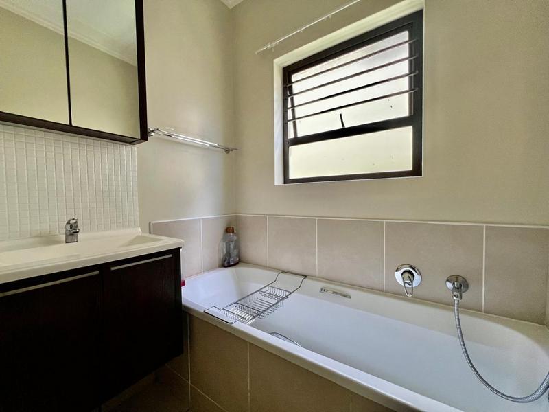 To Let 2 Bedroom Property for Rent in Fourways Gauteng