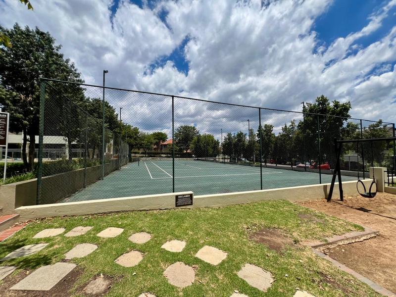 To Let 2 Bedroom Property for Rent in Fourways Gauteng