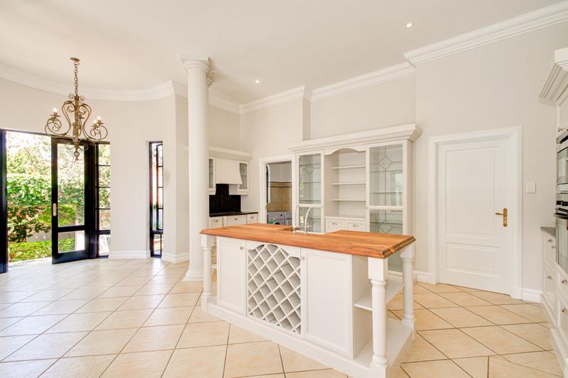 To Let 4 Bedroom Property for Rent in Dainfern Golf Estate Gauteng