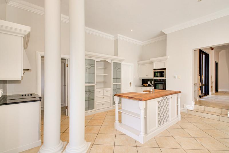 To Let 4 Bedroom Property for Rent in Dainfern Golf Estate Gauteng