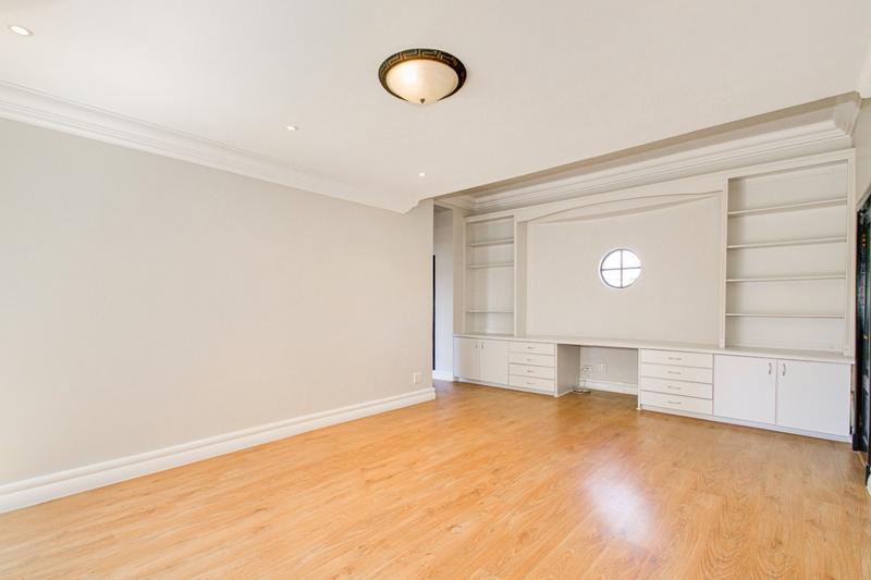 To Let 4 Bedroom Property for Rent in Dainfern Golf Estate Gauteng