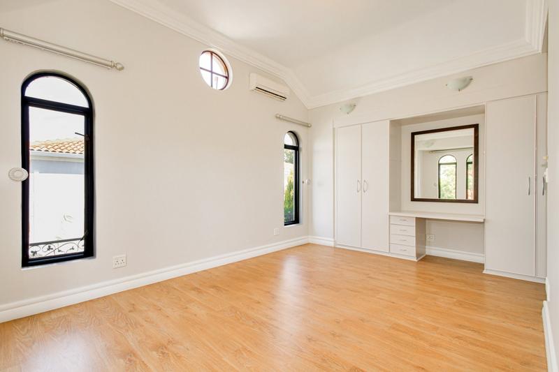 To Let 4 Bedroom Property for Rent in Dainfern Golf Estate Gauteng