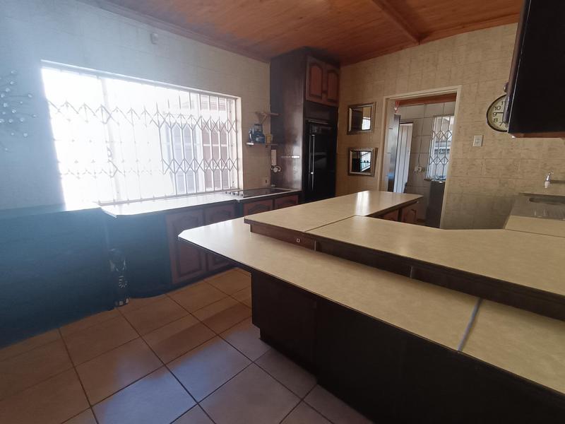 4 Bedroom Property for Sale in Wannenburghoogte Gauteng