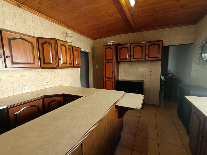 4 Bedroom Property for Sale in Wannenburghoogte Gauteng