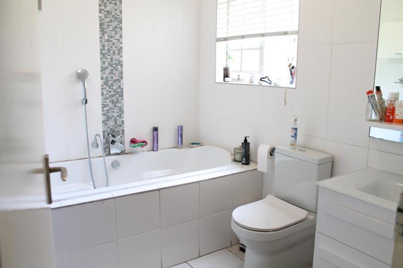 2 Bedroom Property for Sale in Eden Glen Gauteng