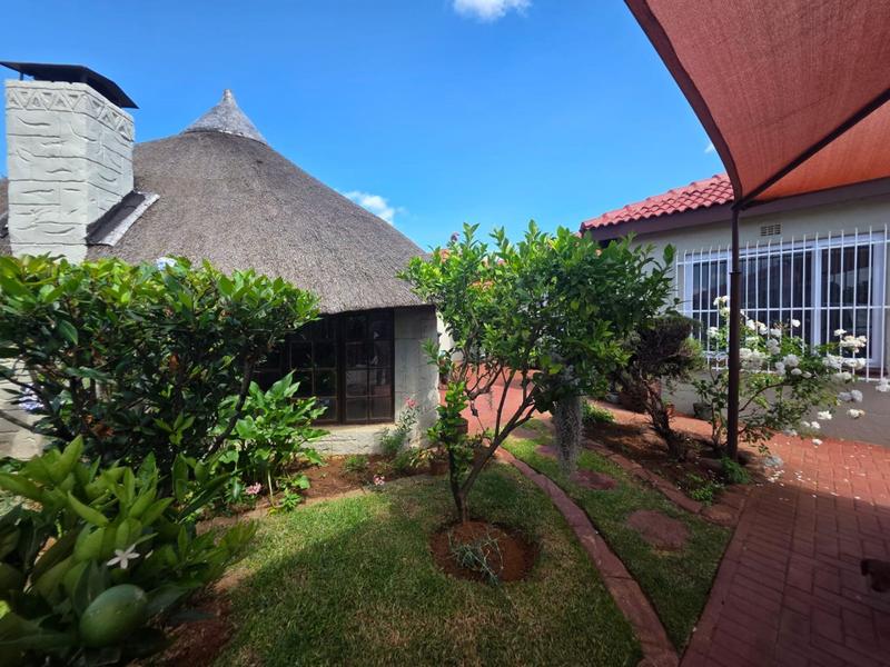 To Let 3 Bedroom Property for Rent in Eike Park Gauteng