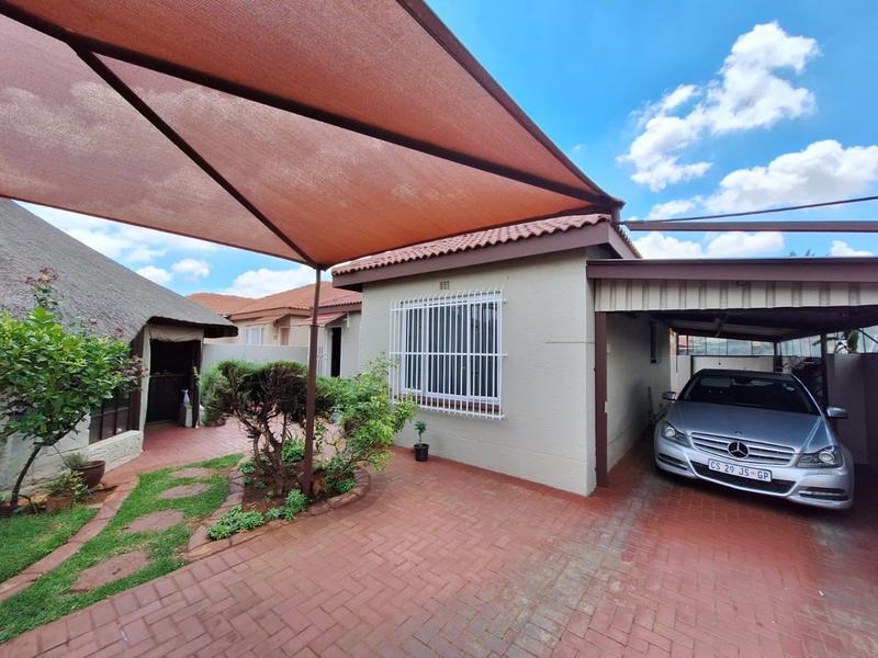 To Let 3 Bedroom Property for Rent in Eike Park Gauteng