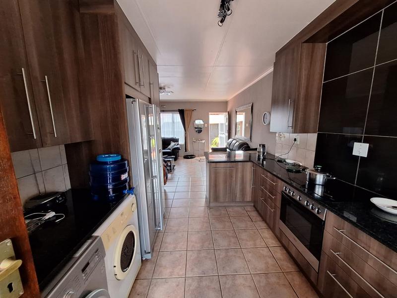 To Let 3 Bedroom Property for Rent in Eike Park Gauteng