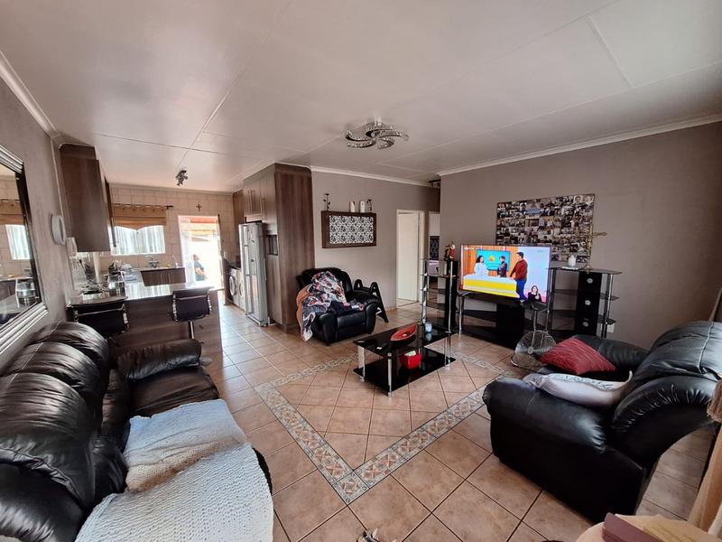 To Let 3 Bedroom Property for Rent in Eike Park Gauteng