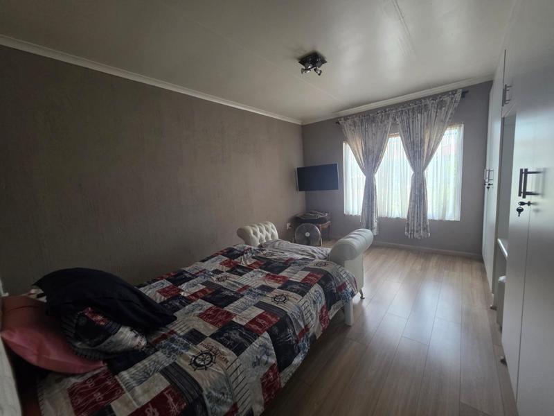 To Let 3 Bedroom Property for Rent in Eike Park Gauteng