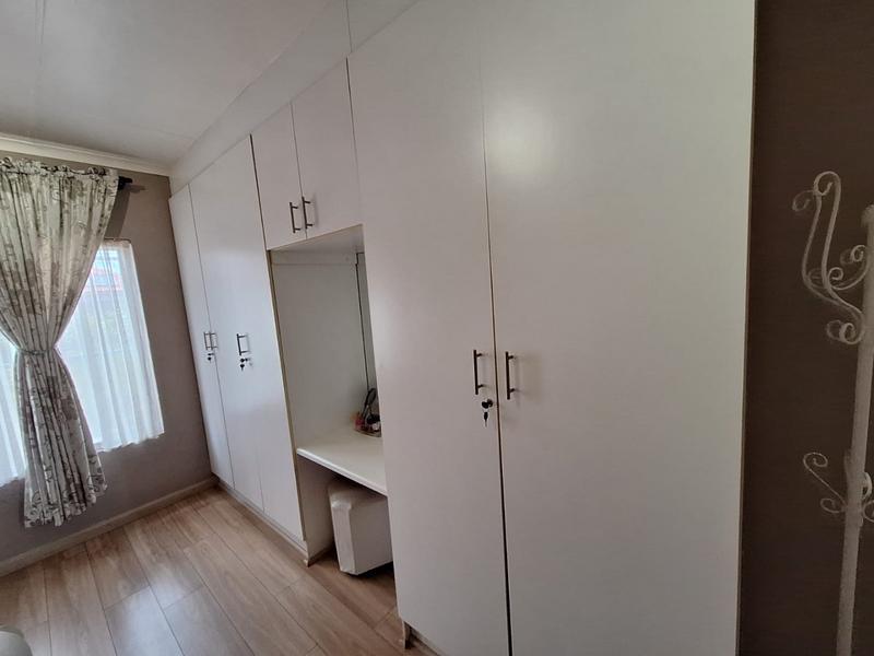 To Let 3 Bedroom Property for Rent in Eike Park Gauteng