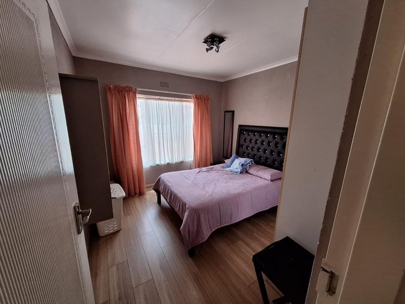 To Let 3 Bedroom Property for Rent in Eike Park Gauteng