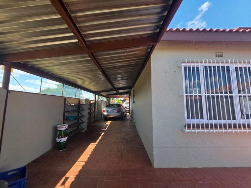 To Let 3 Bedroom Property for Rent in Eike Park Gauteng