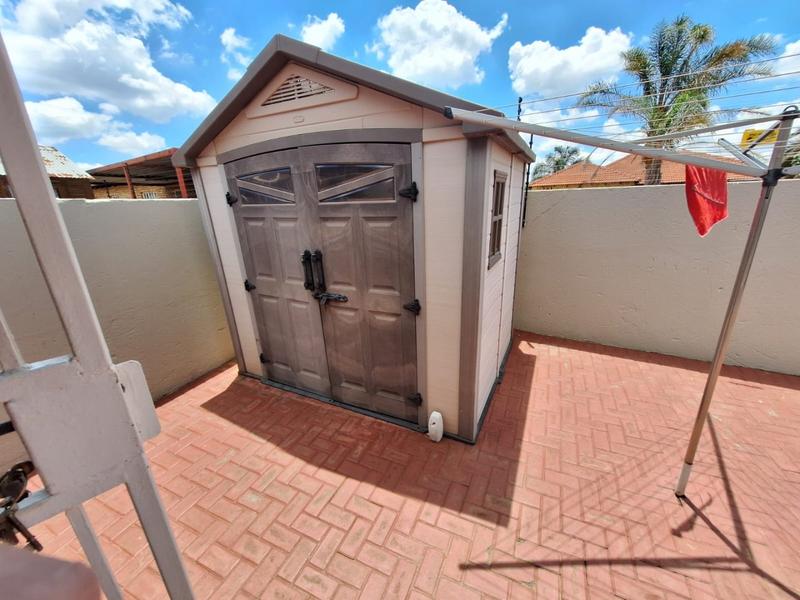 To Let 3 Bedroom Property for Rent in Eike Park Gauteng