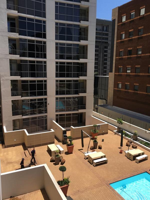 1 Bedroom Property for Sale in Sandown Gauteng