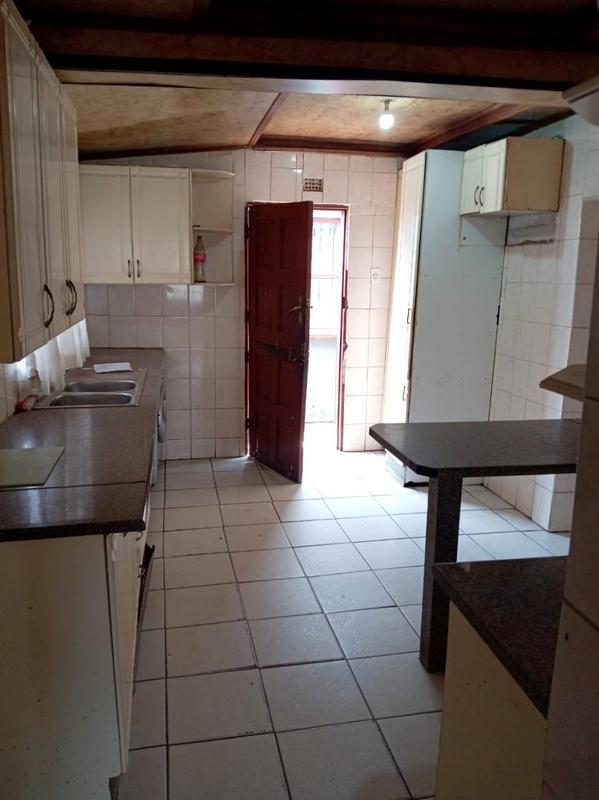 2 Bedroom Property for Sale in Moroka Gauteng