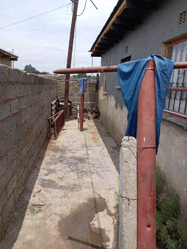 2 Bedroom Property for Sale in Moroka Gauteng