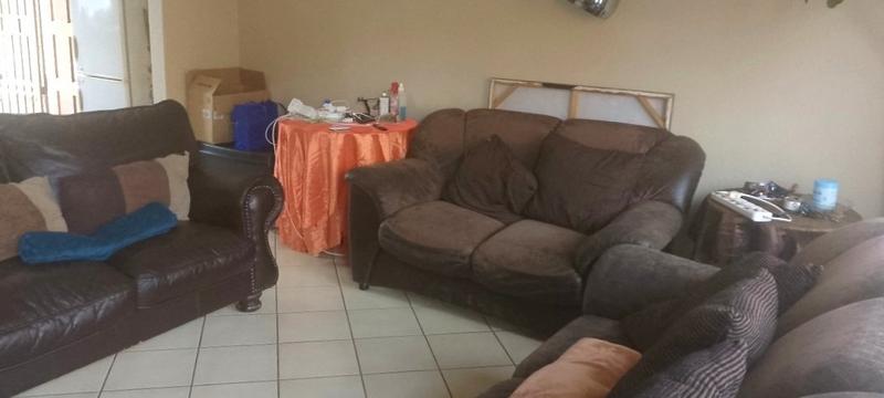 2 Bedroom Property for Sale in Witpoortjie Gauteng