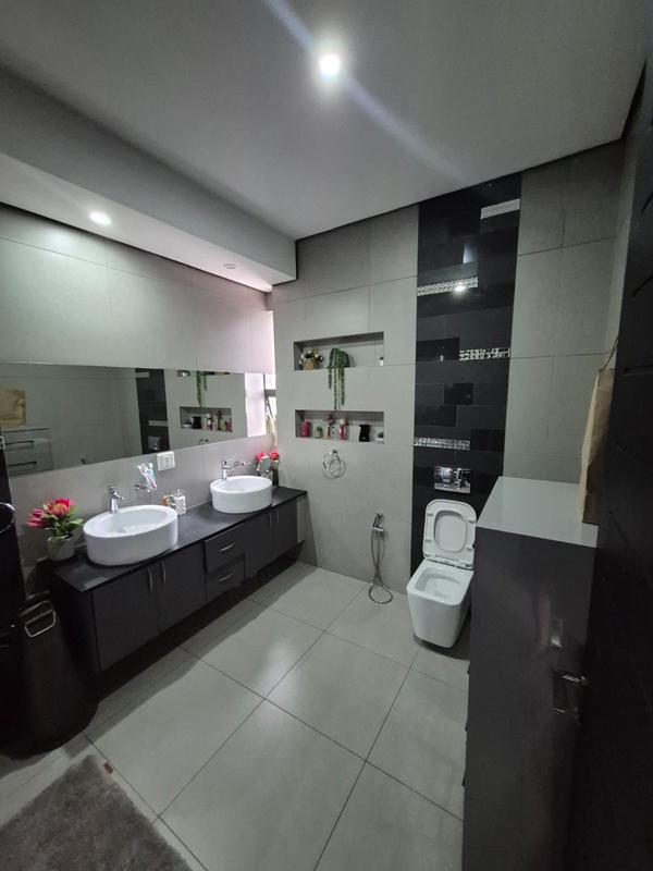 3 Bedroom Property for Sale in Raslouw Gauteng