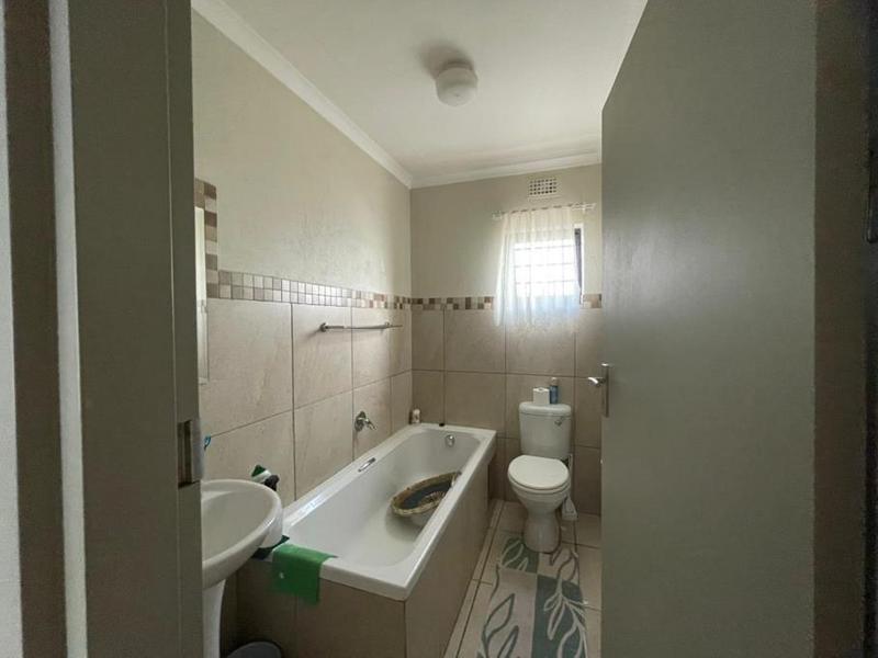 3 Bedroom Property for Sale in Albertsdal Gauteng