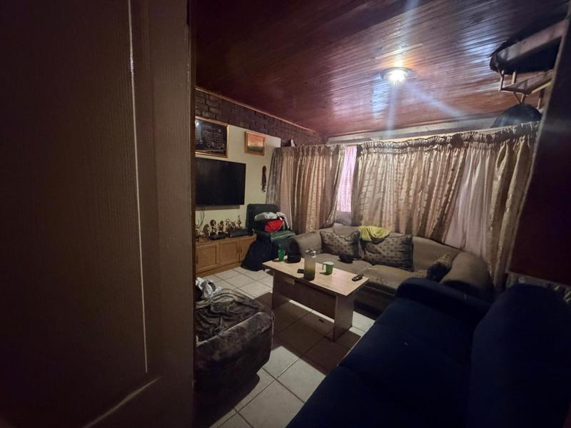 4 Bedroom Property for Sale in Laudium Gauteng