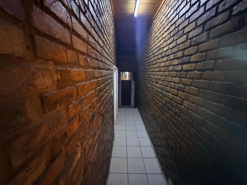 4 Bedroom Property for Sale in Laudium Gauteng