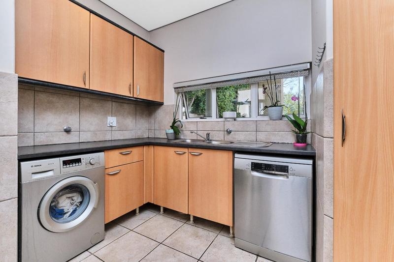 To Let 4 Bedroom Property for Rent in Dainfern Golf Estate Gauteng