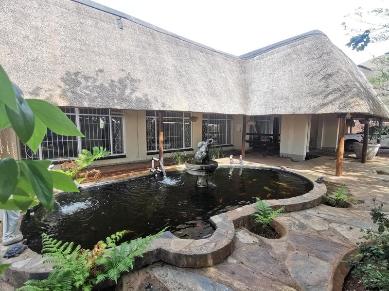 5 Bedroom Property for Sale in Golf Park Gauteng