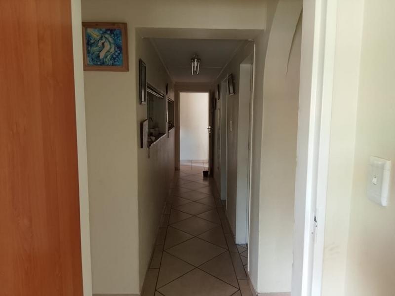 4 Bedroom Property for Sale in Vanderbijlpark SW 1 Gauteng