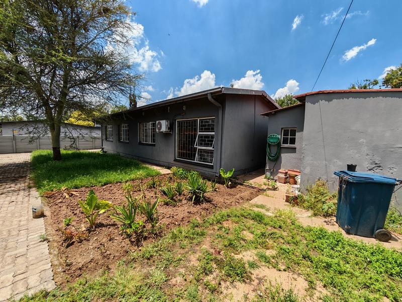 4 Bedroom Property for Sale in Vanderbijlpark SW 1 Gauteng