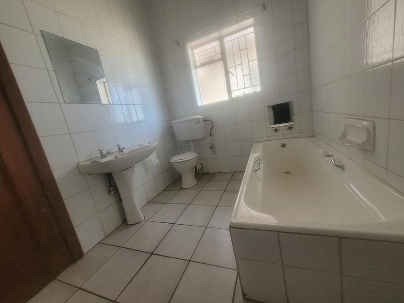 4 Bedroom Property for Sale in Casseldale Gauteng
