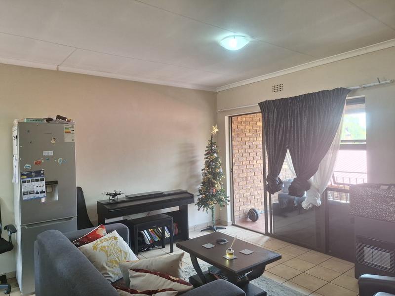 To Let 2 Bedroom Property for Rent in Dalview Gauteng