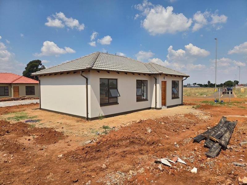 3 Bedroom Property for Sale in Windmill Park Gauteng