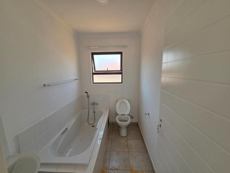 3 Bedroom Property for Sale in Windmill Park Gauteng