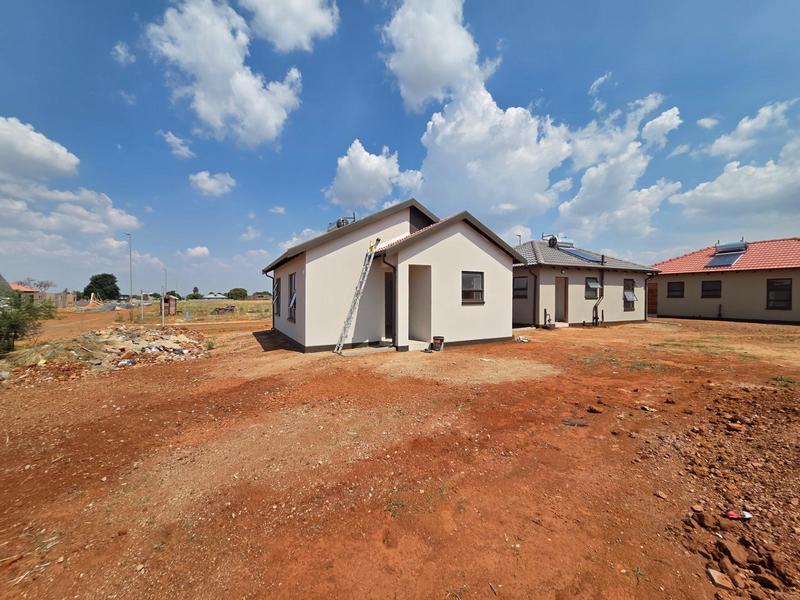 3 Bedroom Property for Sale in Windmill Park Gauteng