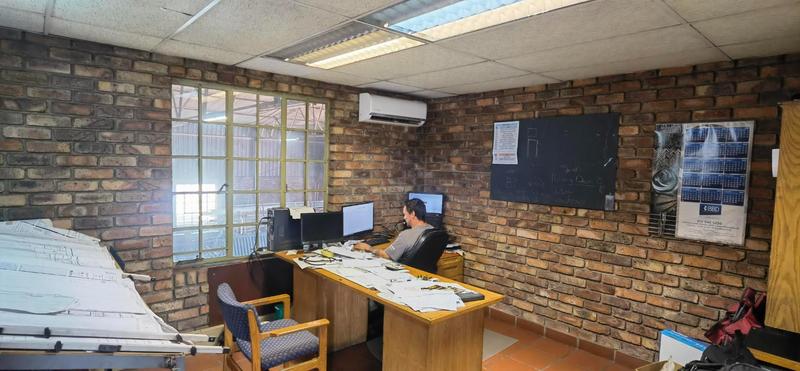 To Let commercial Property for Rent in Silvertondale Gauteng