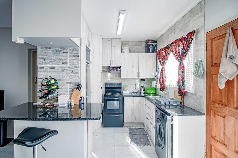 2 Bedroom Property for Sale in Annlin Gauteng