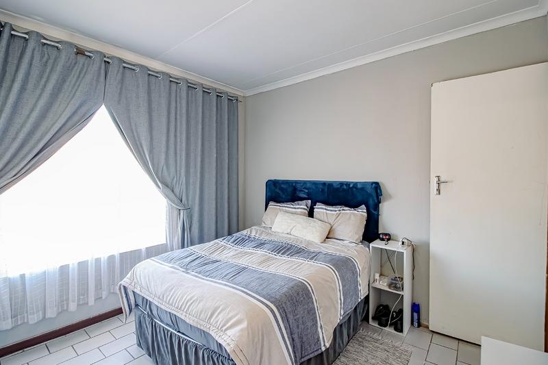 2 Bedroom Property for Sale in Annlin Gauteng