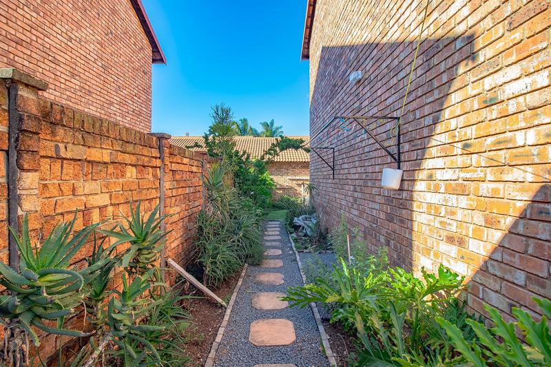 2 Bedroom Property for Sale in Annlin Gauteng