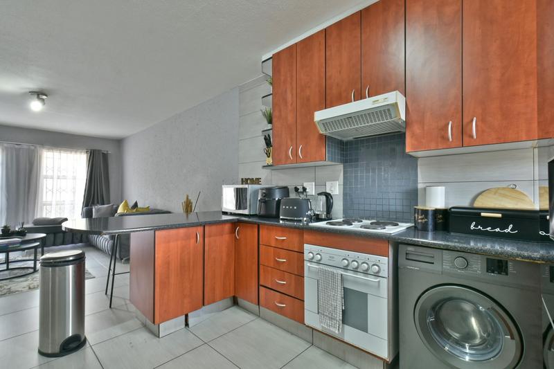 2 Bedroom Property for Sale in Brackendowns Gauteng