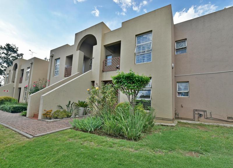 2 Bedroom Property for Sale in Brackendowns Gauteng